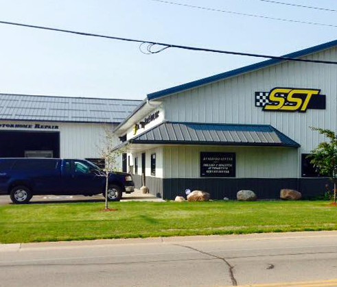 Southside Tire & Auto shop at 118 SE 10th St, Grand Rapids